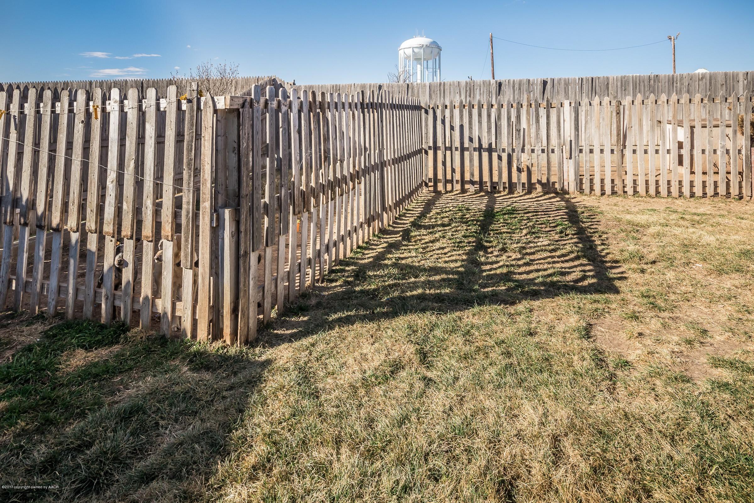 5308 Pleasant Court Amarillo, TX 79110 - Photo 19 of 19 a view of a pathway of a building