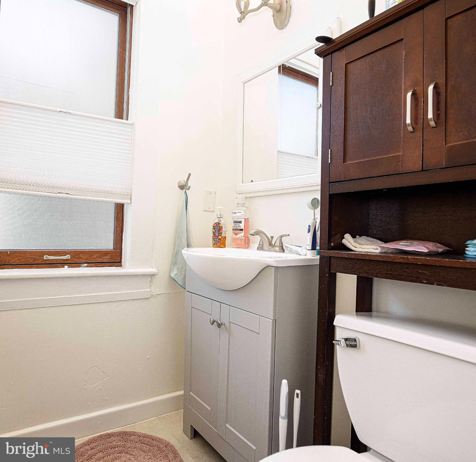 1537 South Rolling Road Halethorpe, MD 21227 - Photo 17 of 24 a utility room with dryer and washer