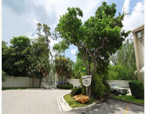 901 North Birch Road, Unit 6D Fort Lauderdale, FL 33304 - Photo 24 of 26 Entry Sign.