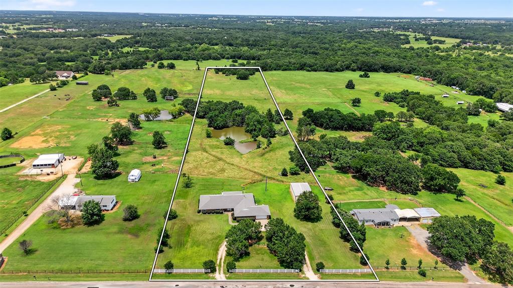 929 County Line Church Road Whitesboro, TX 76273 - Photo 8 of 38 an aerial view of a residential houses with outdoor space