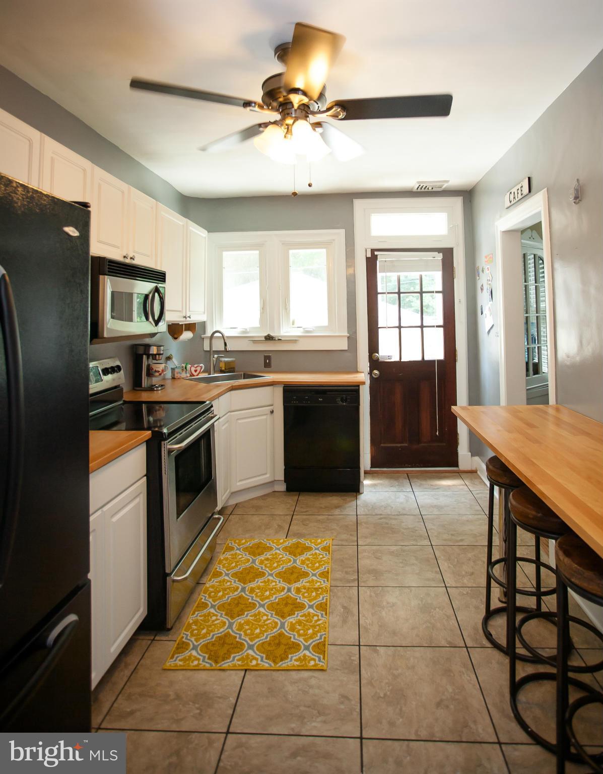 2 Somerset Road Catonsville, MD 21228 - Photo 9 of 30 Kitchen