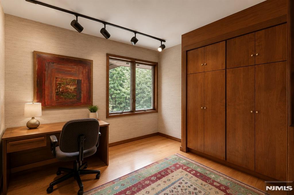 34 Cambridge Way Alpine, NJ 07620 - Photo 20 of 48