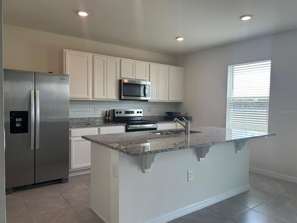 3841 Royal Azalea Way Sanford, FL 32773 - Photo 3 of 33