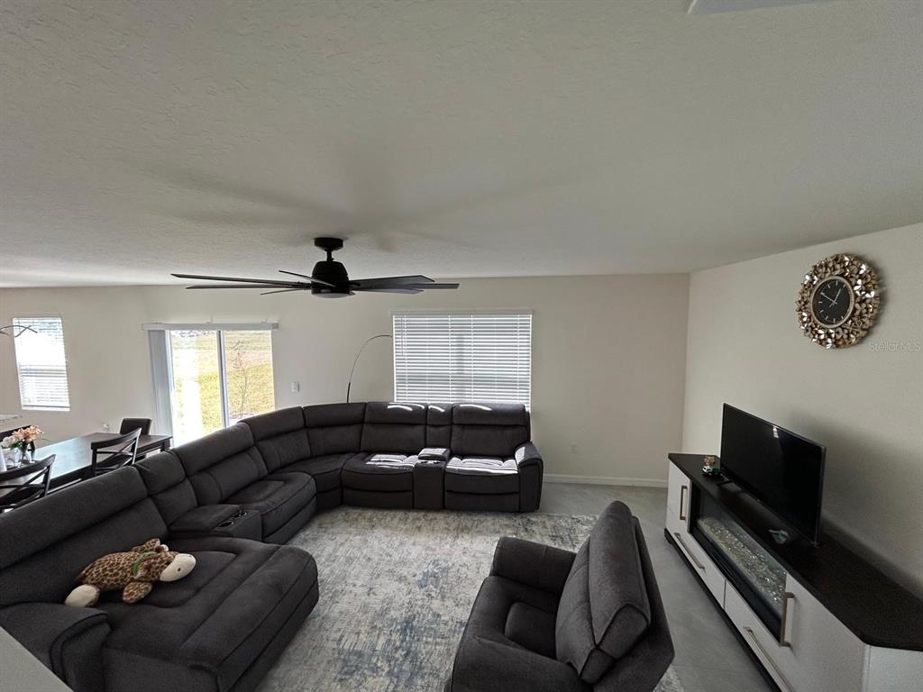 3841 Royal Azalea Way Sanford, FL 32773 - Photo 8 of 33