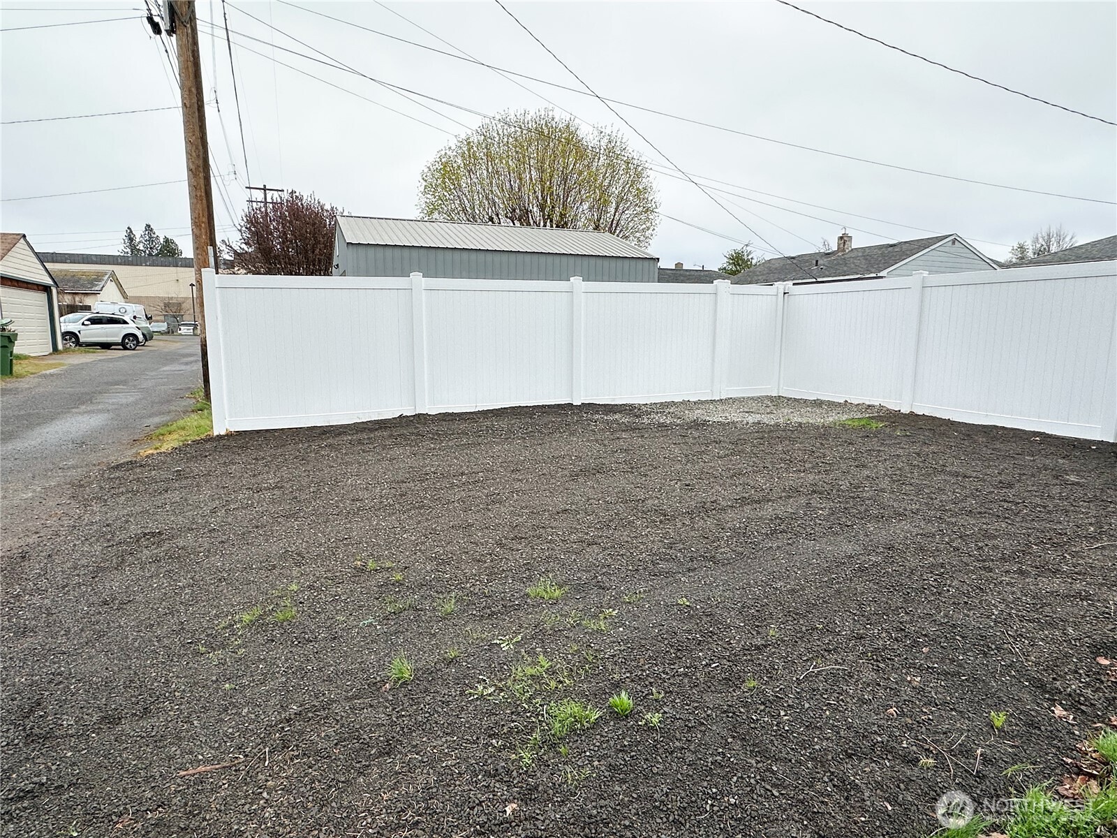 611 East Joseph Avenue Spokane, WA 99208 - Photo 24 of 29 a view of a room