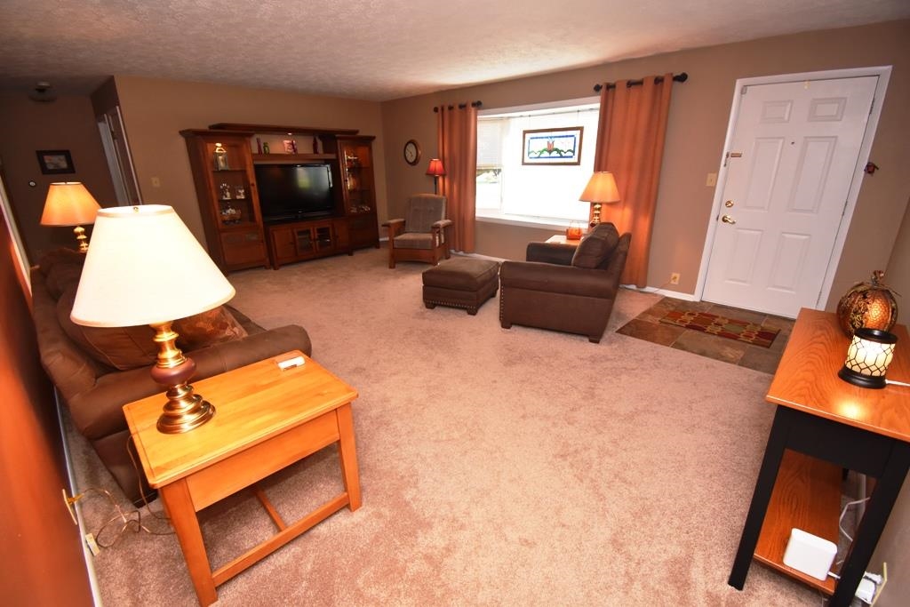 602 Ricker Drive Frankfort, IN 46041 - Photo 2 of 36 Gallery Image 2