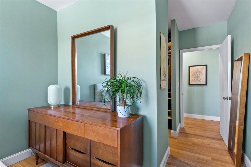 69 East Berkeley Street, Unit 5 Boston, MA 02118 - Photo 19 of 27 a view of bathroom with a potted plant on the counter and sink