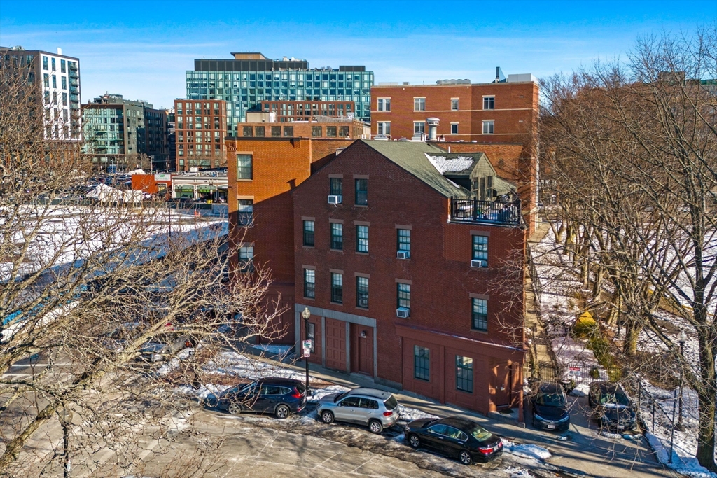 69 East Berkeley Street, Unit 5 Boston, MA 02118 - Photo 24 of 27 a city view with tall buildings