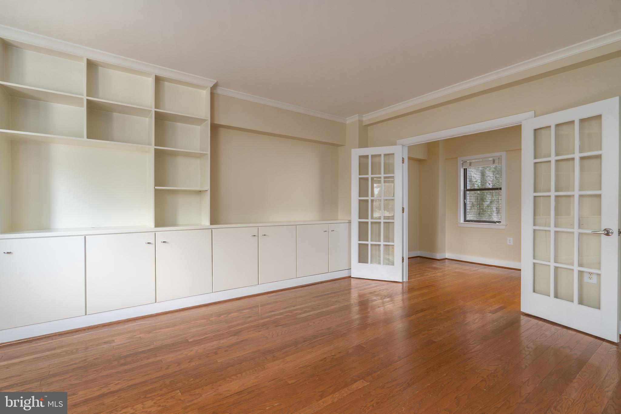 1727 R Street Northwest, Unit 302 Washington, DC 20009 - Photo 6 of 22 Living Room and Den