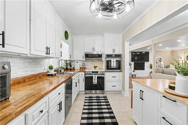 $1,089,000 | 1833 Tom Odum Road, Vidalia, GA 30474