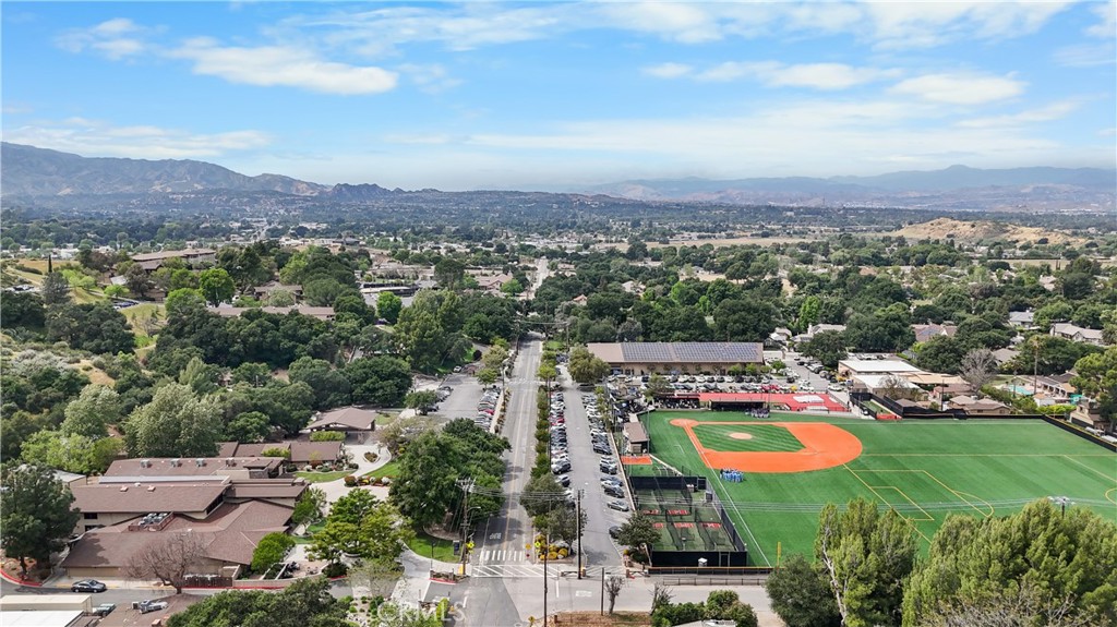24925 Cindy Road Newhall, CA 91321 - Photo 12 of 19