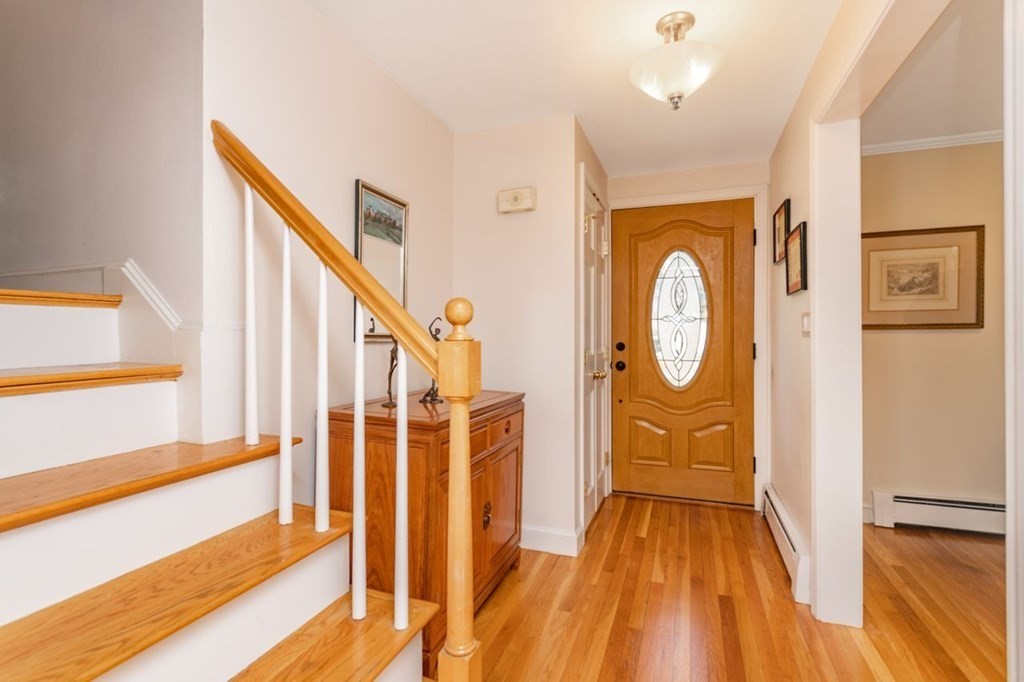 7 Keith Road Wayland, MA 01778 - Photo 3 of 32 Gallery Image 3