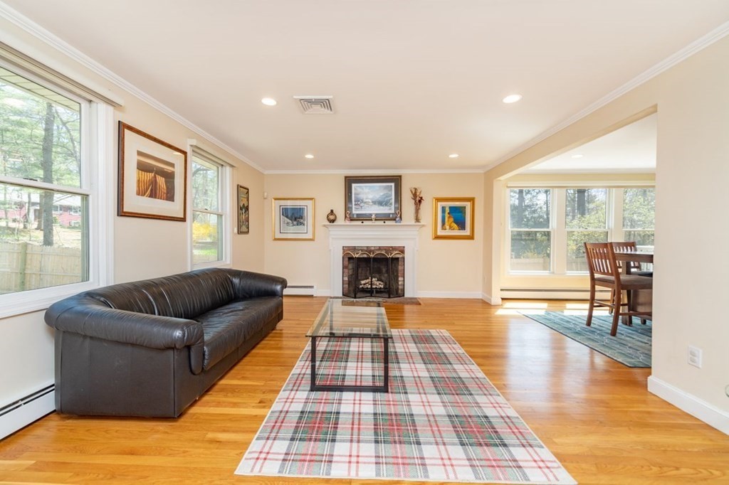 7 Keith Road Wayland, MA 01778 - Photo 5 of 32 Gallery Image 5
