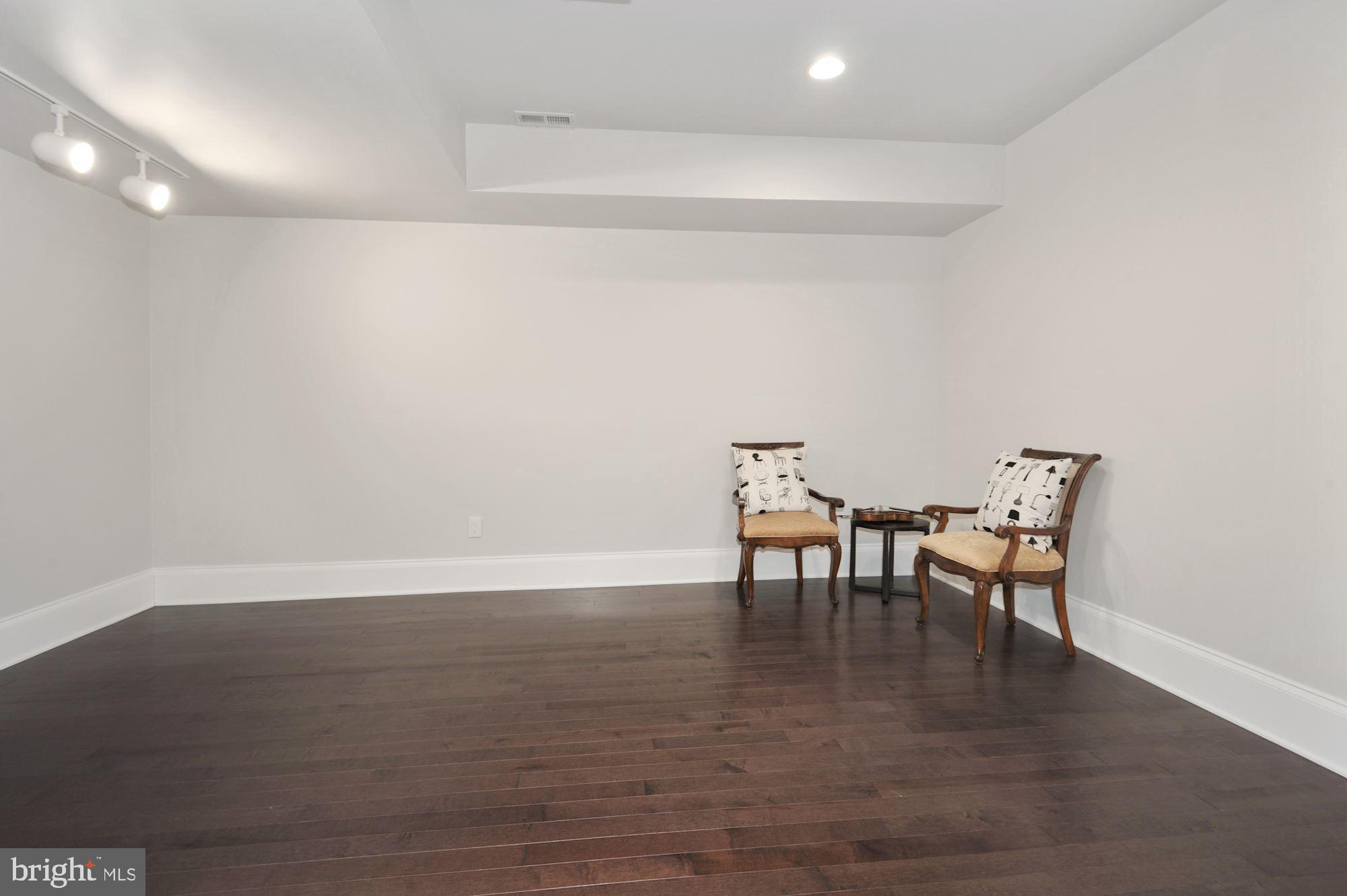 1492 Evans Farm Drive McLean, VA 22101 - Photo 67 of 86