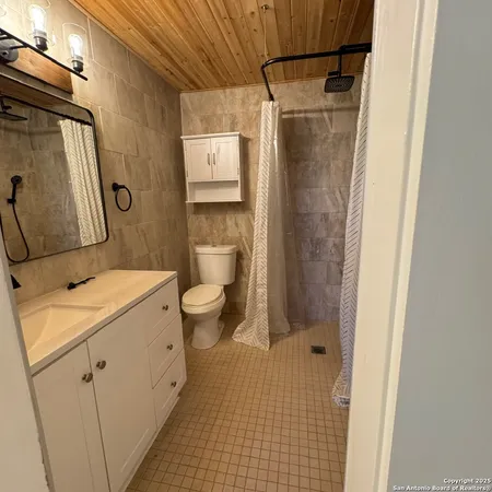 $1,950 | 10353 B Farm To Market Road 539, Sutherland Springs, TX 78161