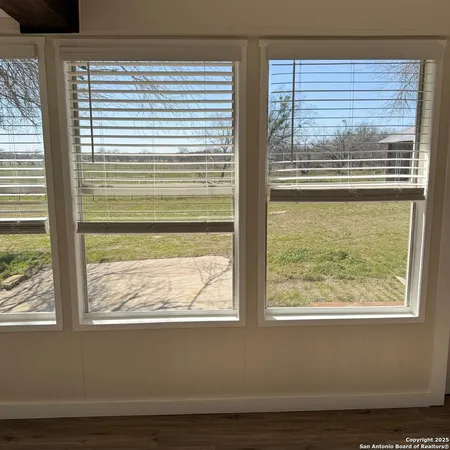 $1,950 | 10353 B Farm To Market Road 539, Sutherland Springs, TX 78161