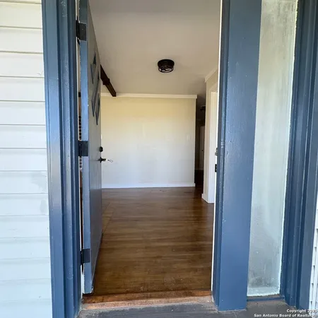 $1,950 | 10353 B Farm To Market Road 539, Sutherland Springs, TX 78161