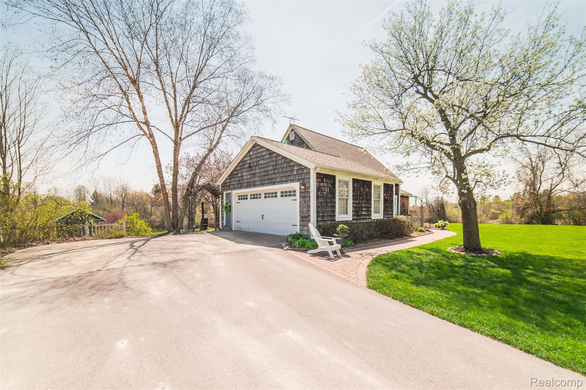 2926 Curtis Road Leonard, MI 48367 - Photo 2 of 28 Ext.jpg