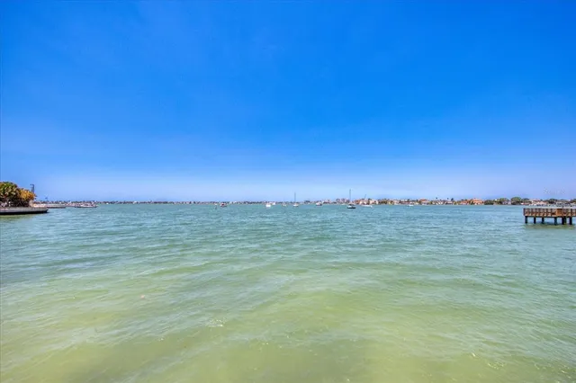 $1,900 | 100 Bluff View Drive, Unit 209B, Belleair Bluffs, FL 33770