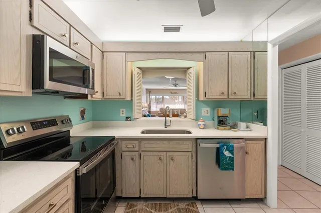 $1,900 | 100 Bluff View Drive, Unit 209B, Belleair Bluffs, FL 33770