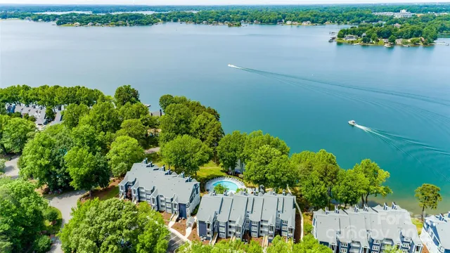 $415,000 | 302 Northwest Drive, Davidson, NC 28036