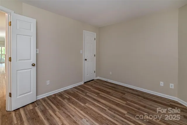 $415,000 | 302 Northwest Drive, Davidson, NC 28036