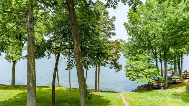 $415,000 | 302 Northwest Drive, Davidson, NC 28036