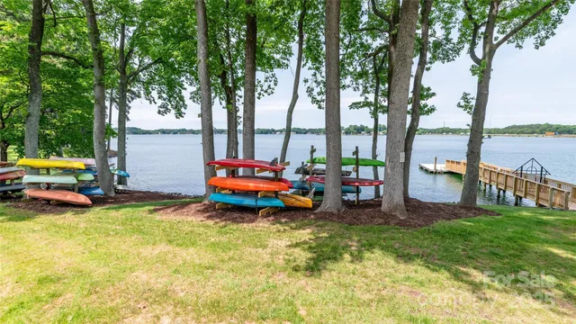 $415,000 | 302 Northwest Drive, Davidson, NC 28036