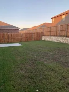 $2,350 | 1008 Emerald Drive, Princeton, TX 75407