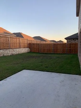 $2,350 | 1008 Emerald Drive, Princeton, TX 75407