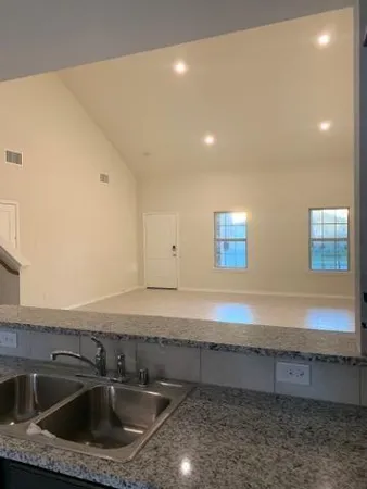 $2,350 | 1008 Emerald Drive, Princeton, TX 75407