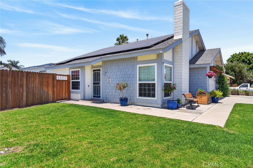 4256 Stonewall Drive Riverside, CA 92505 - Photo 6 of 36