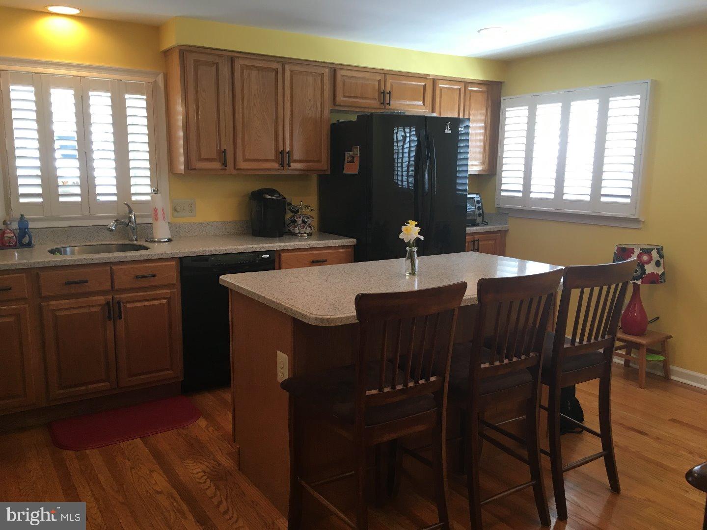 2824 Michael Road Philadelphia, PA 19152 - Photo 8 of 18 Kitchen