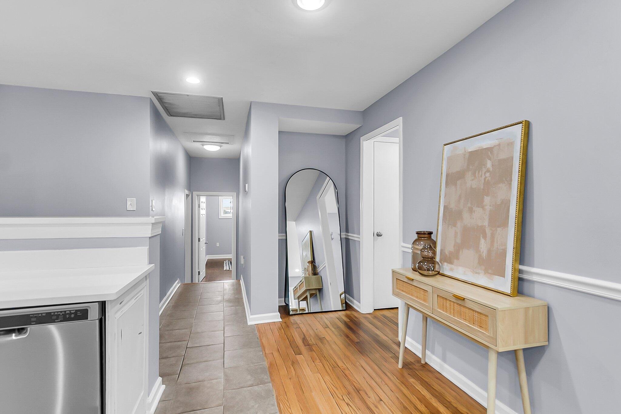 1723 River Front Drive Charleston, SC 29407 - Photo 12 of 30 Hallway