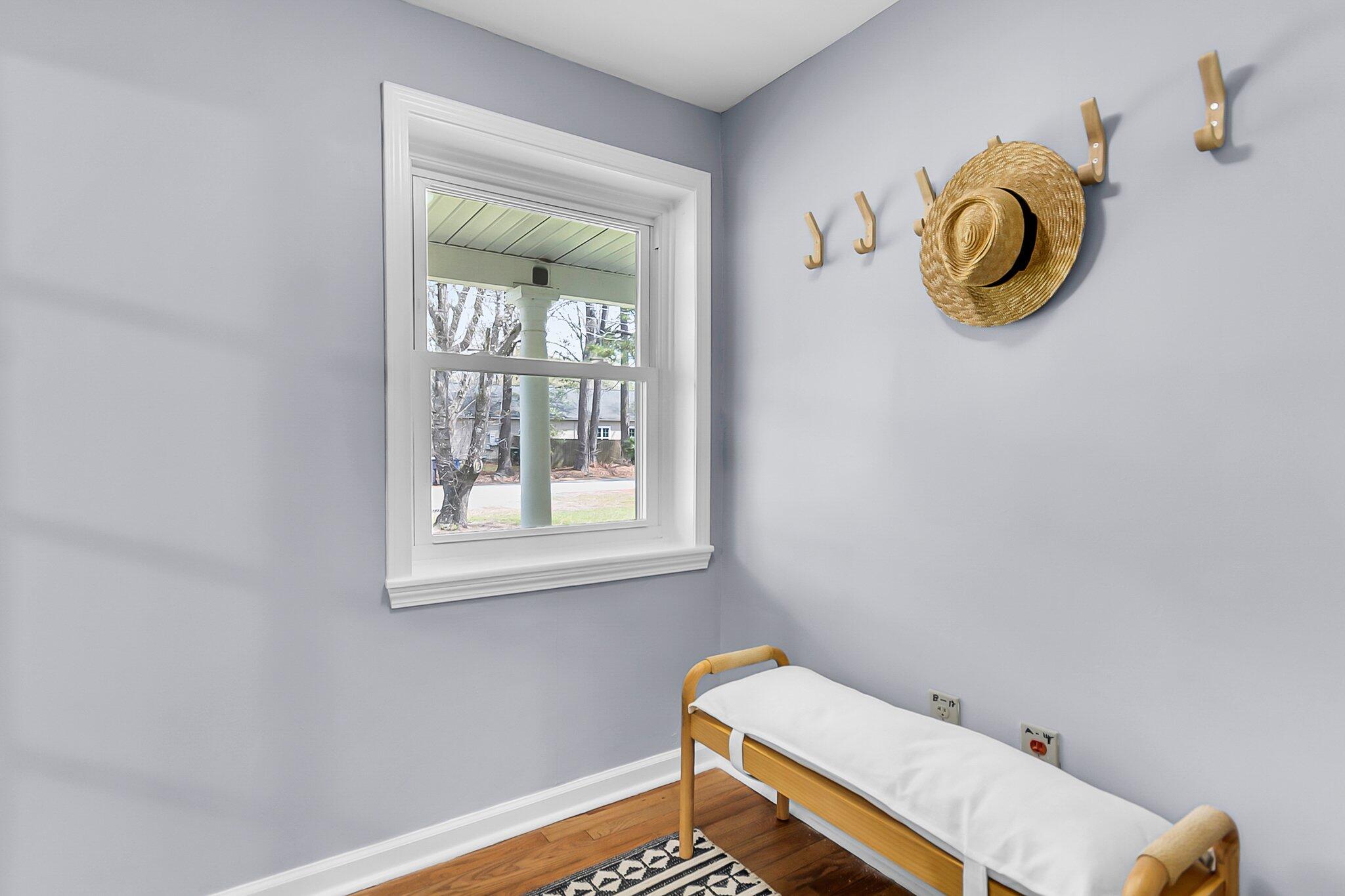 1723 River Front Drive Charleston, SC 29407 - Photo 19 of 30 Mud Room