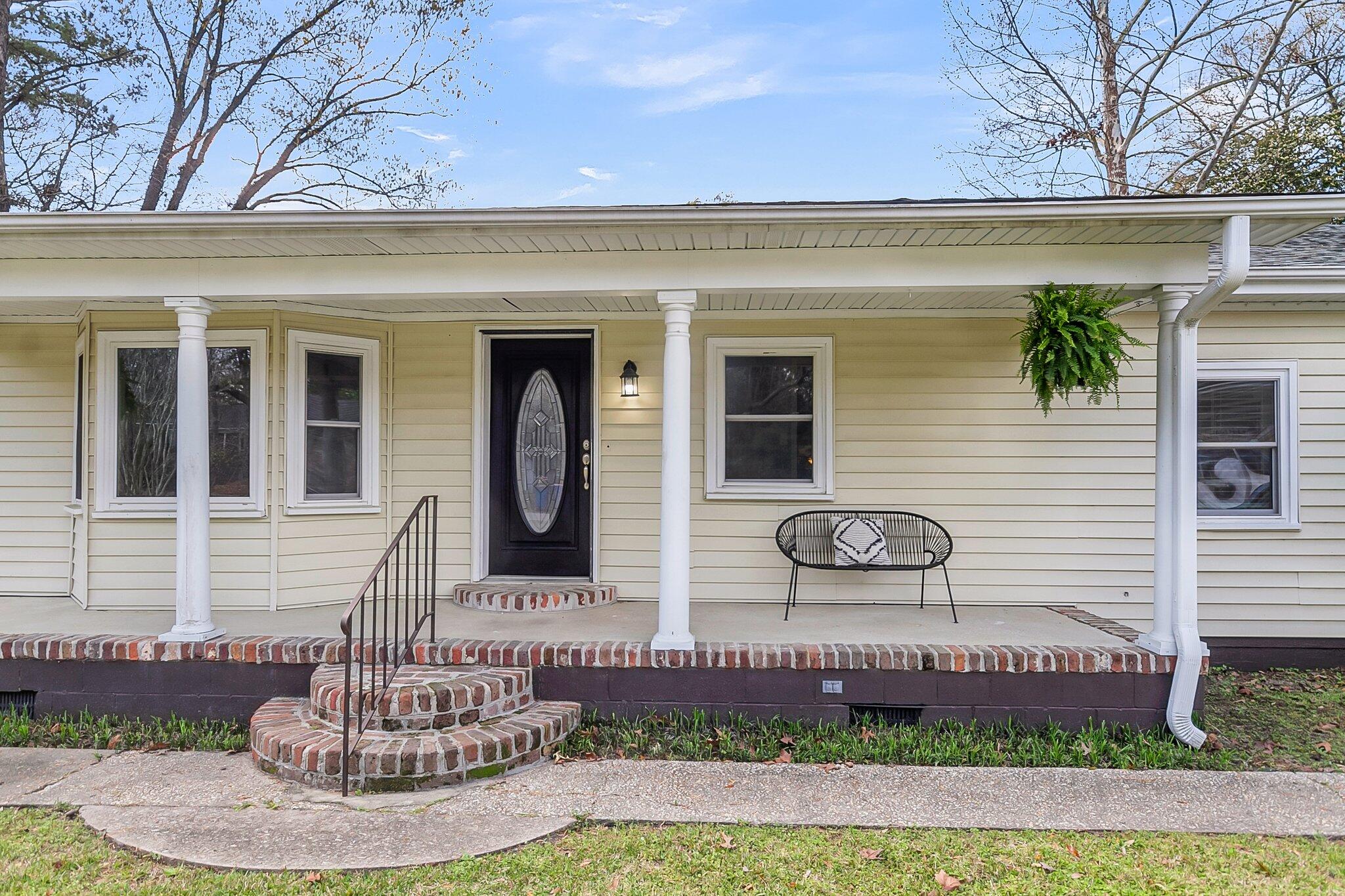 1723 River Front Drive Charleston, SC 29407 - Photo 3 of 30 Exterior-Front-Upclose