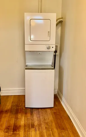 $1,275 | 511 North Taylor Avenue, Unit 1F, Oak Park, IL 60302