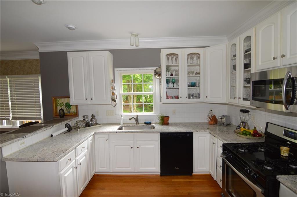 3720 Stancliff Road Clemmons, NC 27012 - Photo 10 of 28 Gallery Image 10