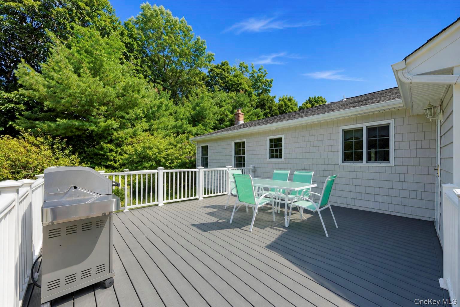 29 Niewood Drive Ridge, NY 11961 - Photo 13 of 48 Gallery Image 13