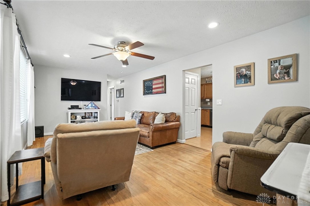 5325 Robinson Vail Road Franklin, OH 45005 - Photo 6 of 45 Gallery Image 6