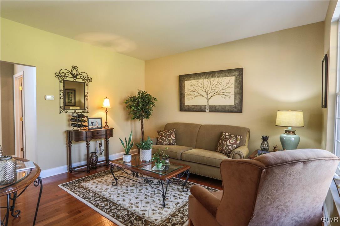 136 Starr Road Reading, PA 19608 - Photo 5 of 45 a living room with furniture and a rug