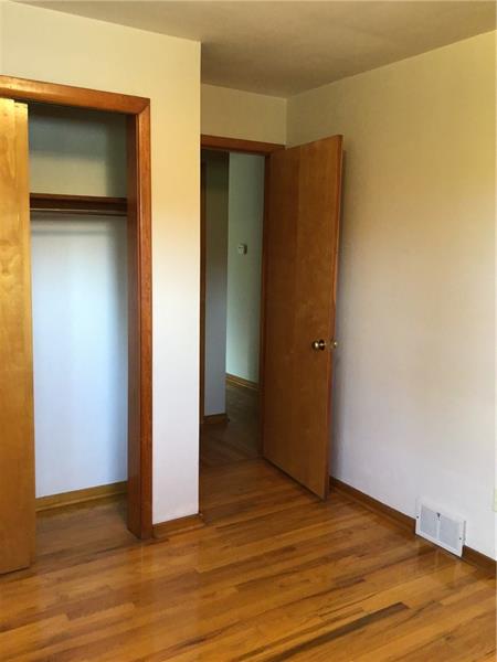 1606 Lafayette Road Pittsburgh, PA 15221 - Photo 13 of 25 All bedrooms have ample storage built in!