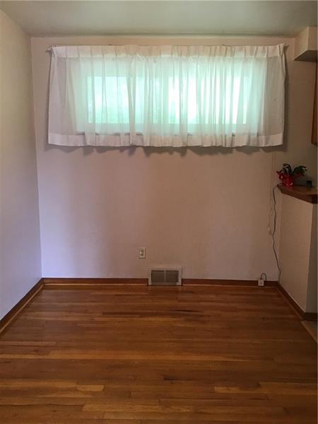 1606 Lafayette Road Pittsburgh, PA 15221 - Photo 8 of 25 The dining room.