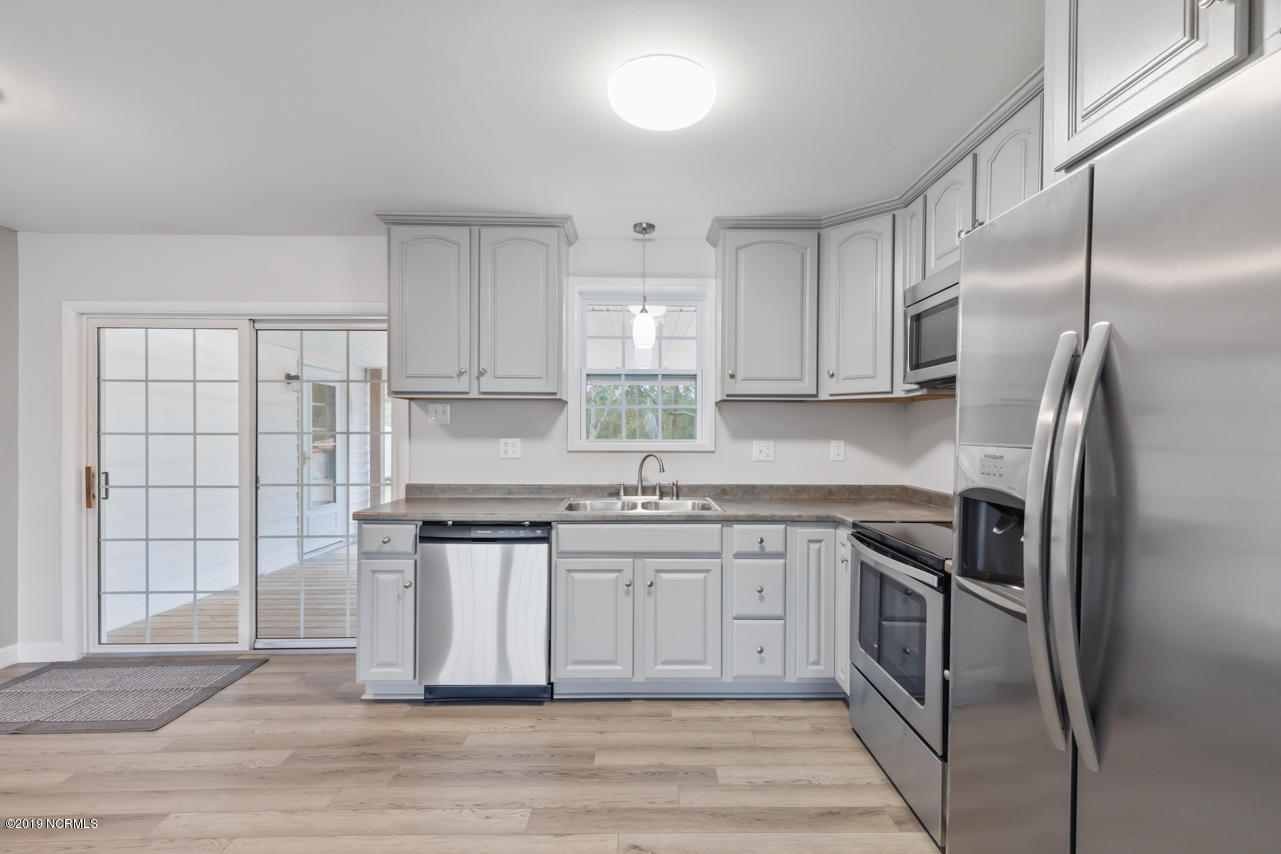 145 Haws Run Road Jacksonville, NC 28540 - Photo 11 of 43 11