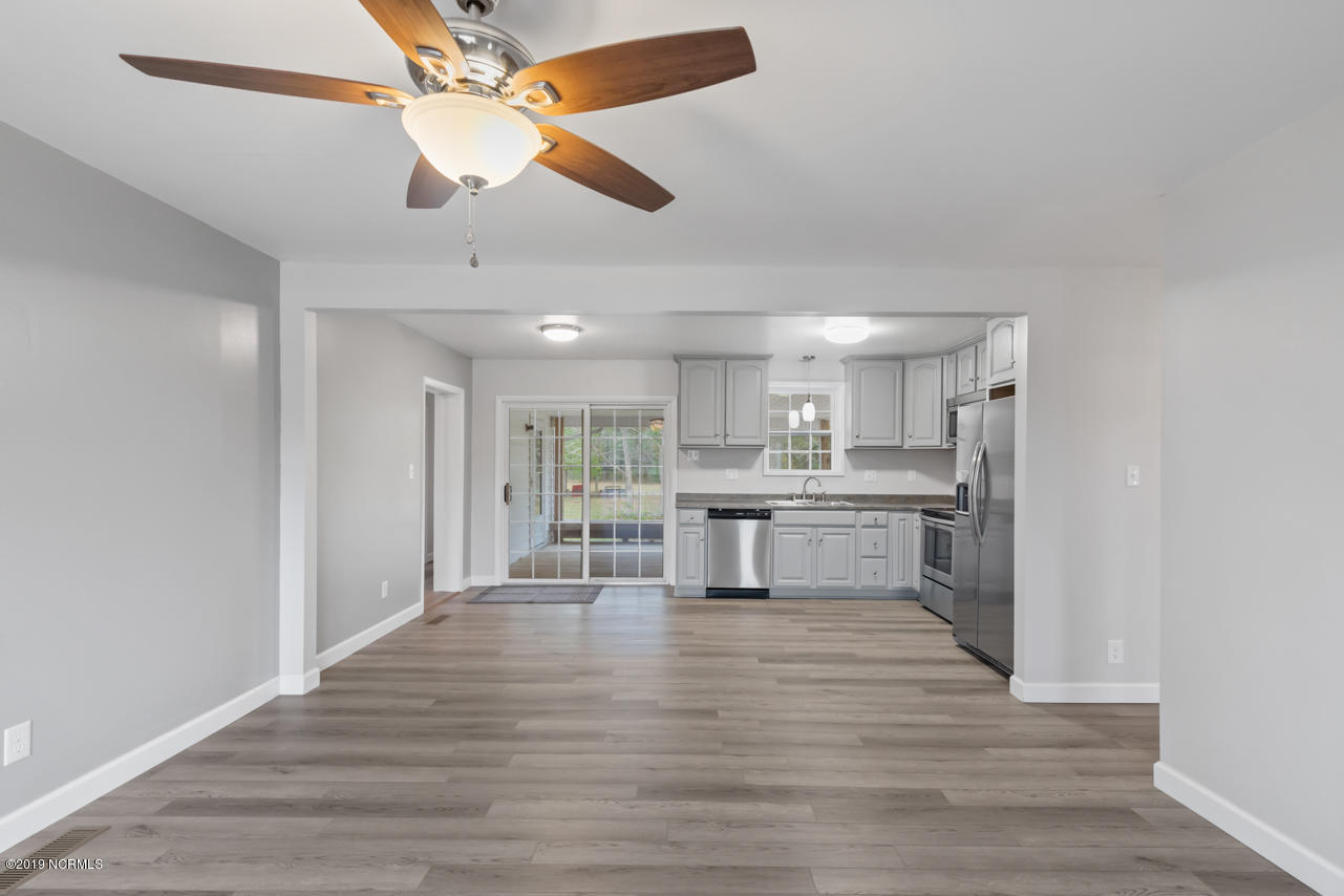 145 Haws Run Road Jacksonville, NC 28540 - Photo 8 of 43 8