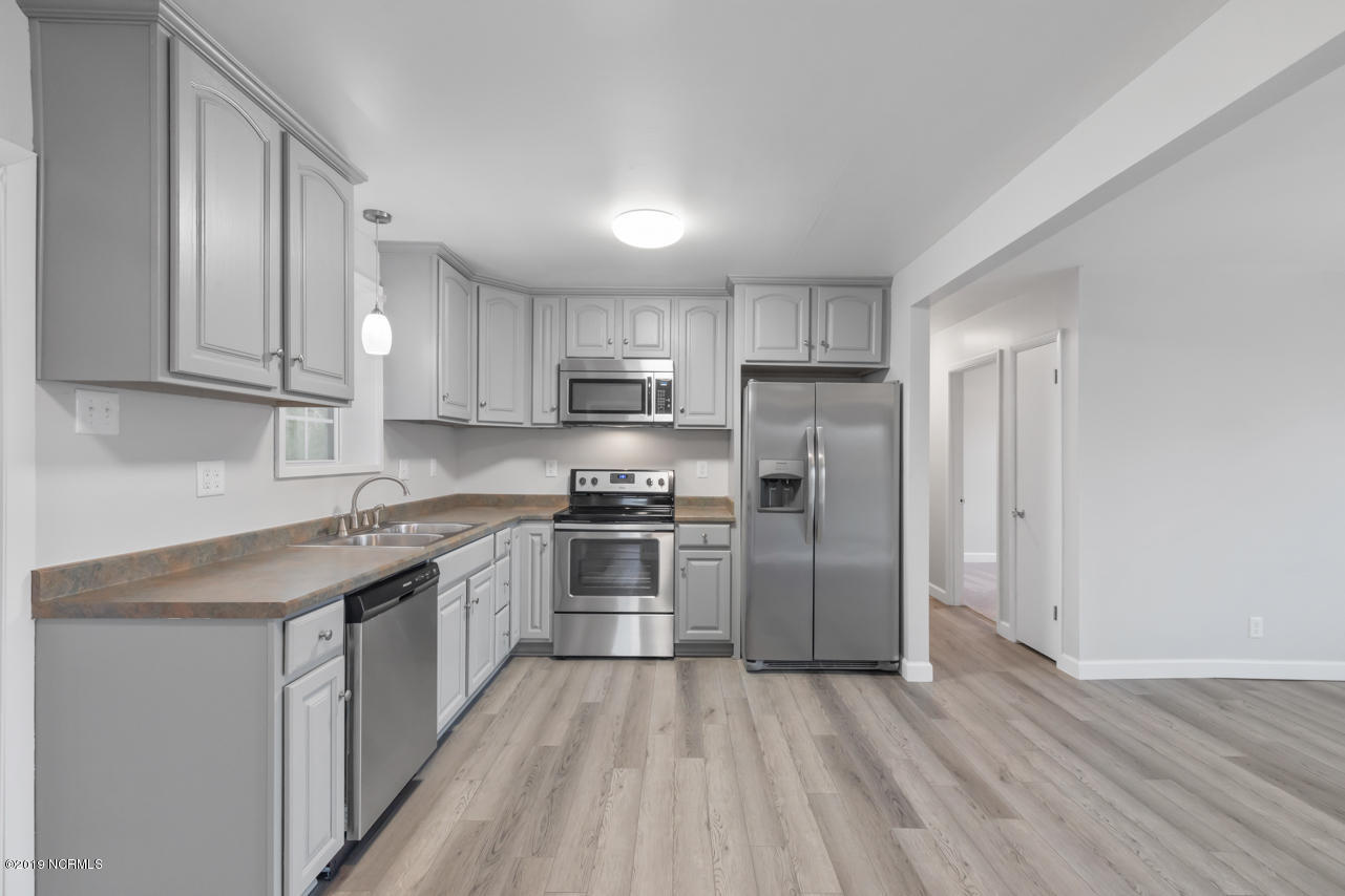 145 Haws Run Road Jacksonville, NC 28540 - Photo 10 of 43 10