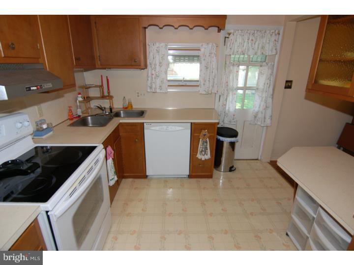 103 Tasker Avenue Reading, PA 19607 - Photo 7 of 23 Kitchen