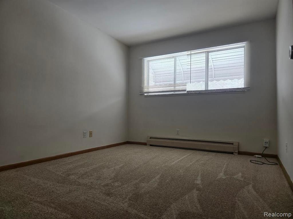 20231 Kelly Road, Unit 2 Harper Woods, MI 48225 - Photo 11 of 12