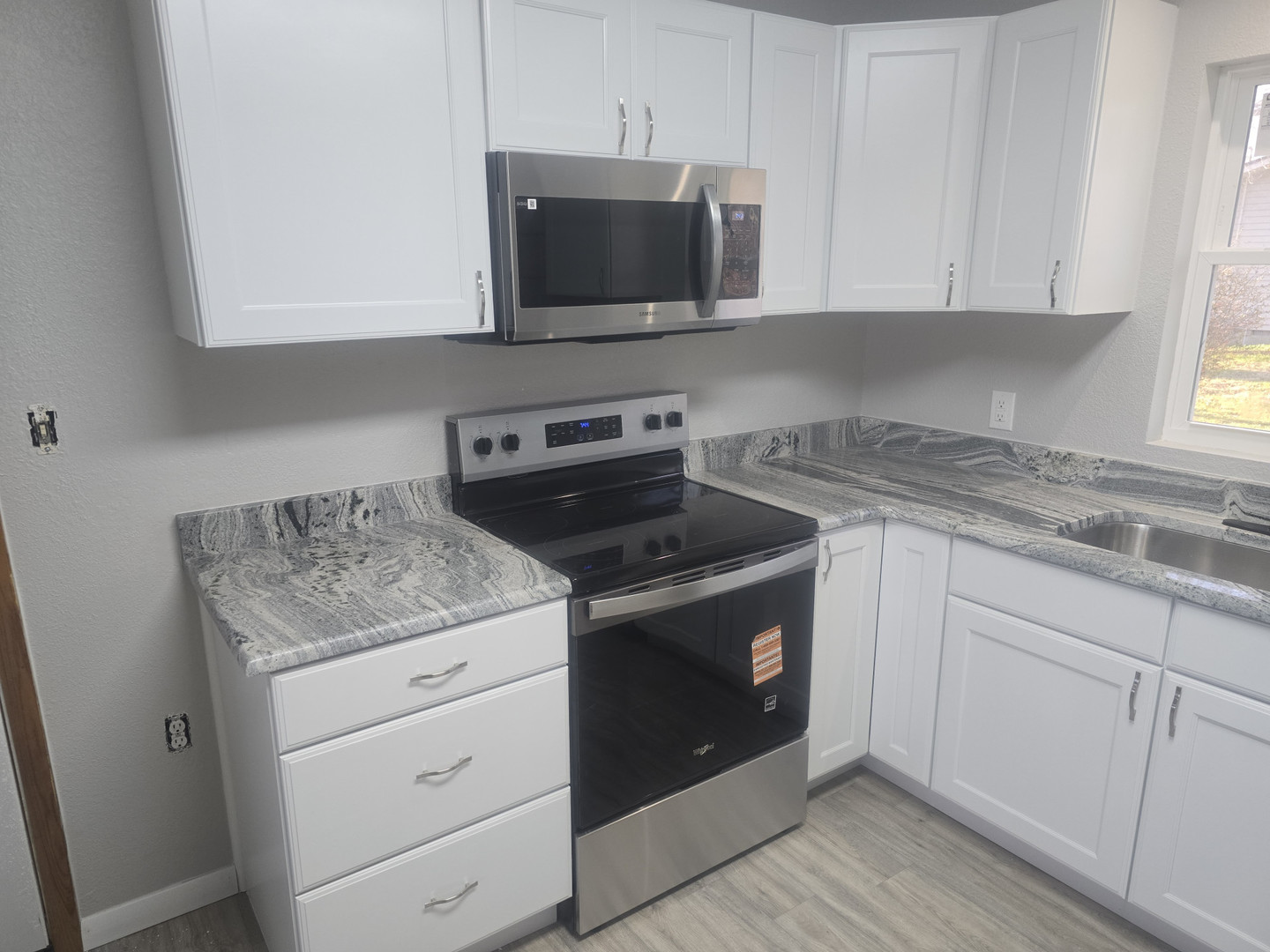 1505 West Ash Avenue Decatur, IL 62526 - Photo 13 of 27