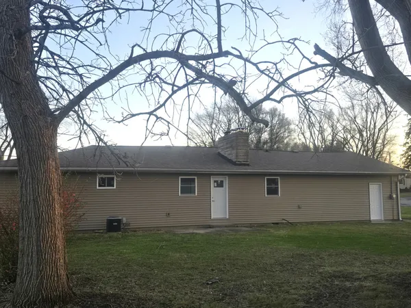 $187,500 | 1505 West Ash Avenue, Decatur, IL 62526